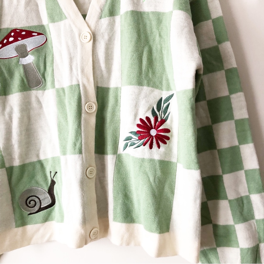 SOLD🛑Thorn Fable Cottagecore Whimsy Embroidered Patch Checkered Oversized Cardi - Picture 6 of 11